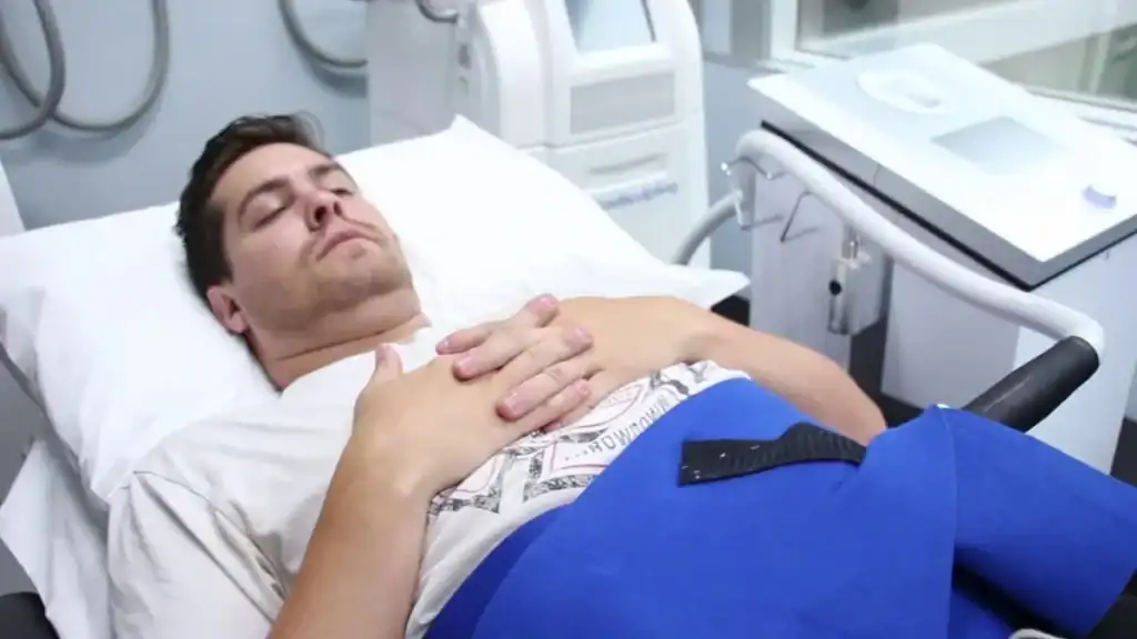 Transforming Bodies: Celebrity Success Stories and the Truth Behind Body Contouring 2 Image of male having body contouring West Tilbury treatment